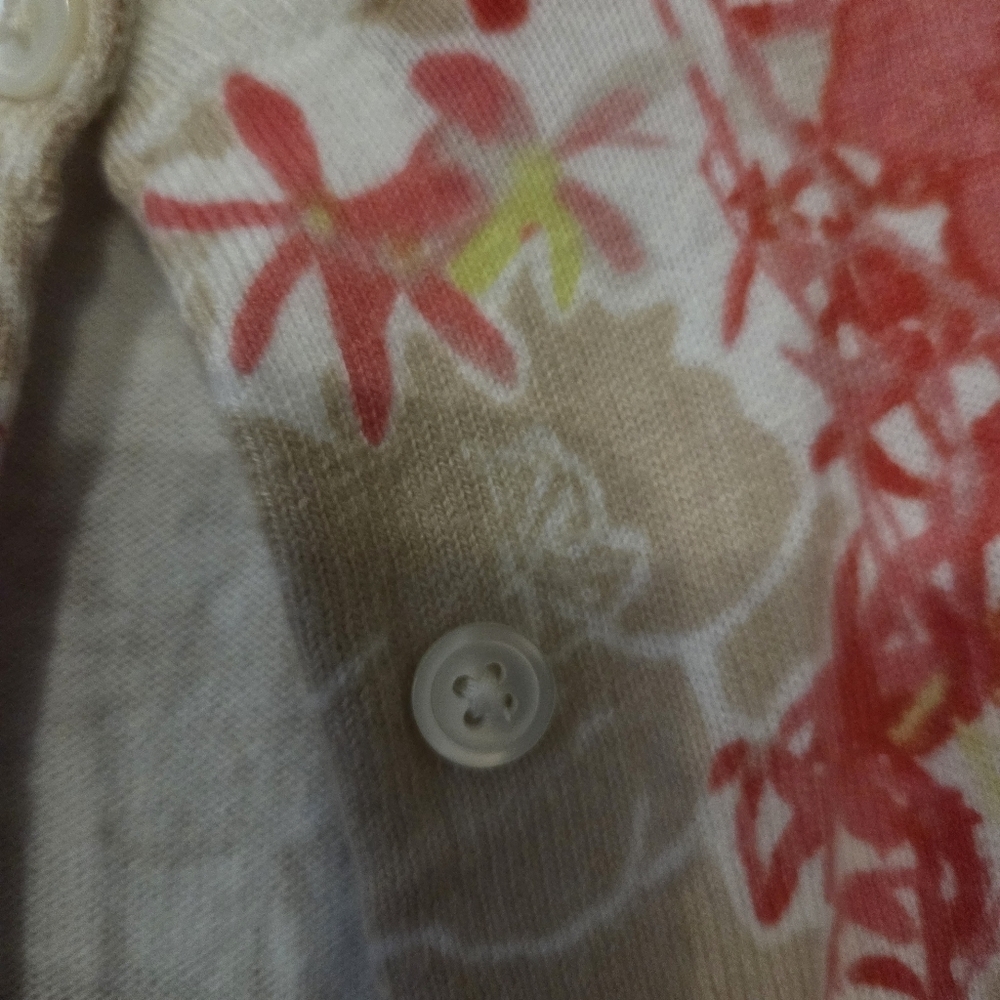 Eddie Bauer Women's Tan/Pink Floral Preppy Button-Up Cardigan Sweater Size XL - Picture 4 of 7